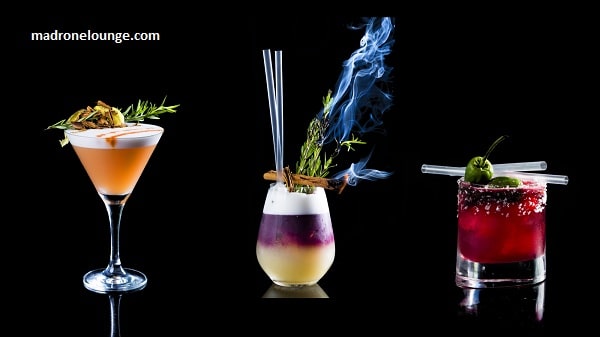 Cocktail là thức uống ưa thích trong bar